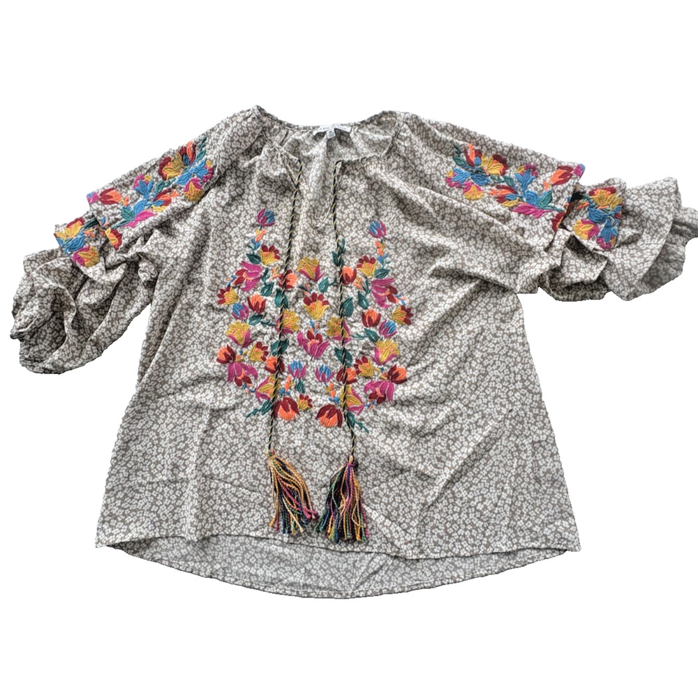 See and Be Seen Top Embroidery Floral Boho Peasant Medium With Tassel Tie